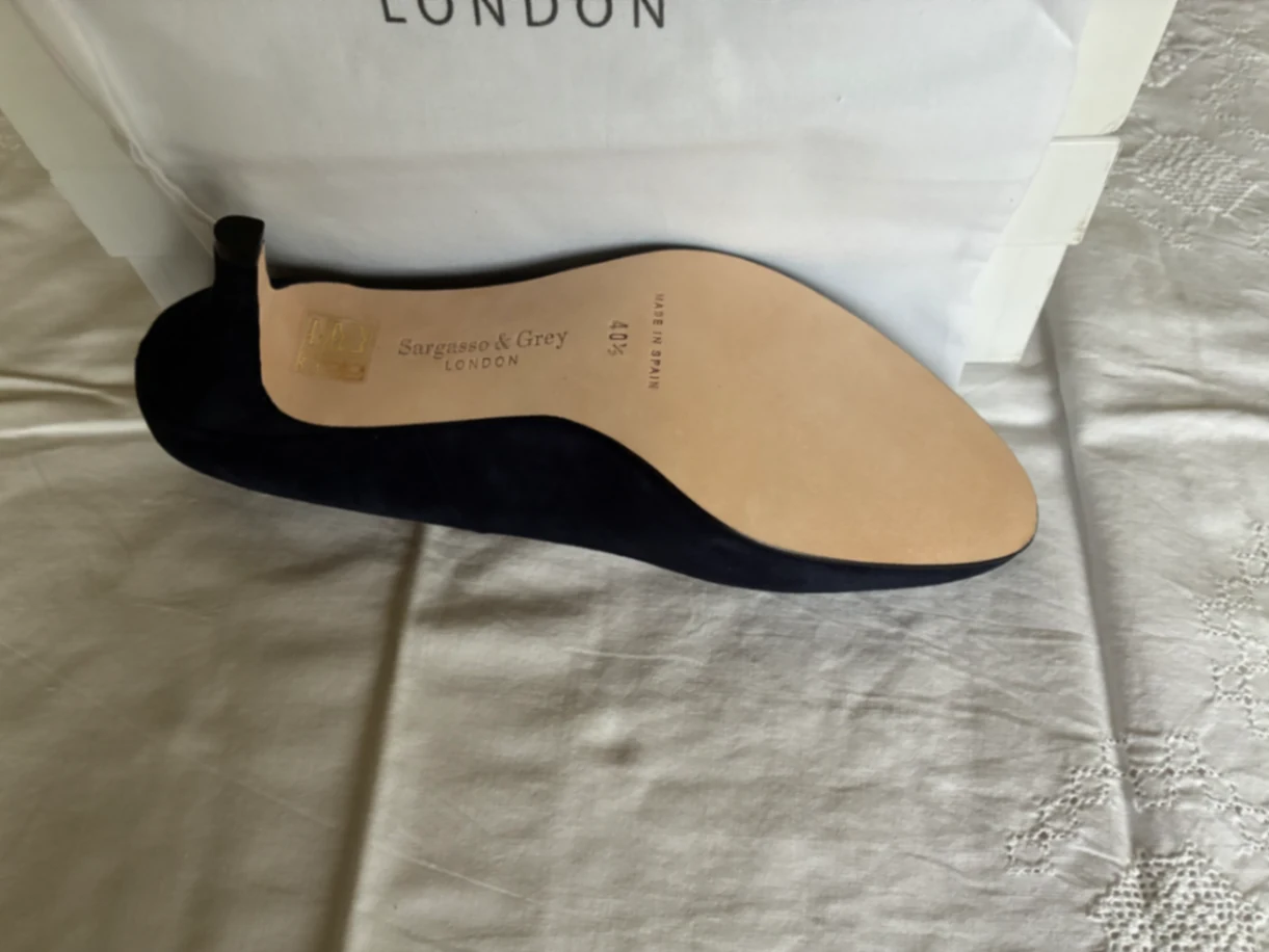 Diana Wide Fit Court Shoe – Navy Suede