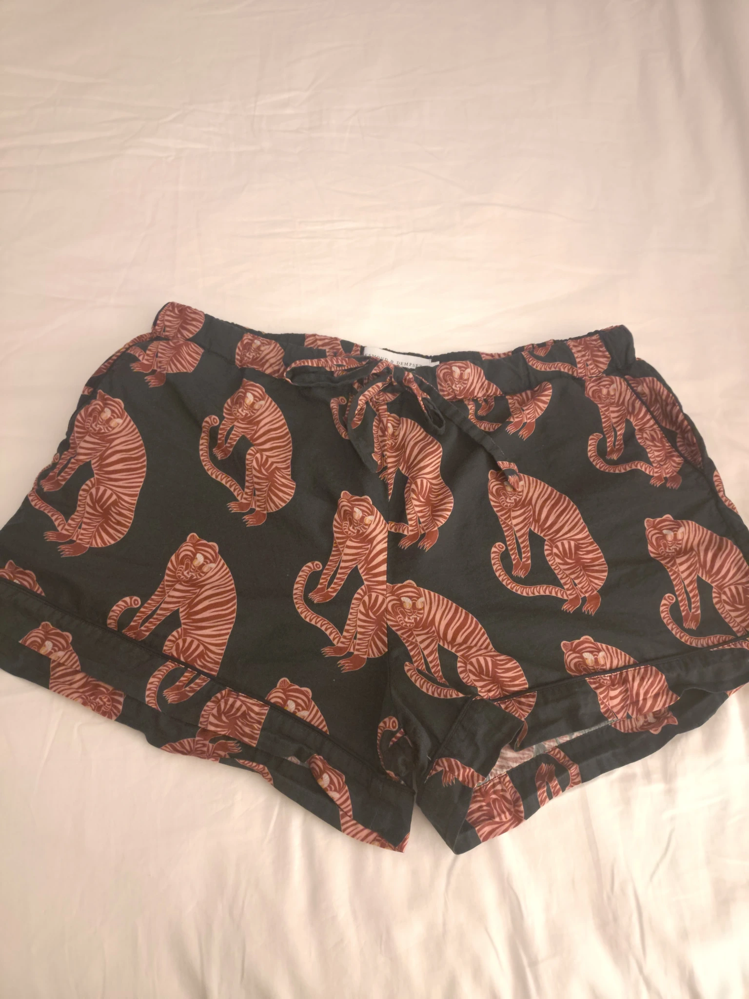 Shorts Sansindo Tiger Navy Pink