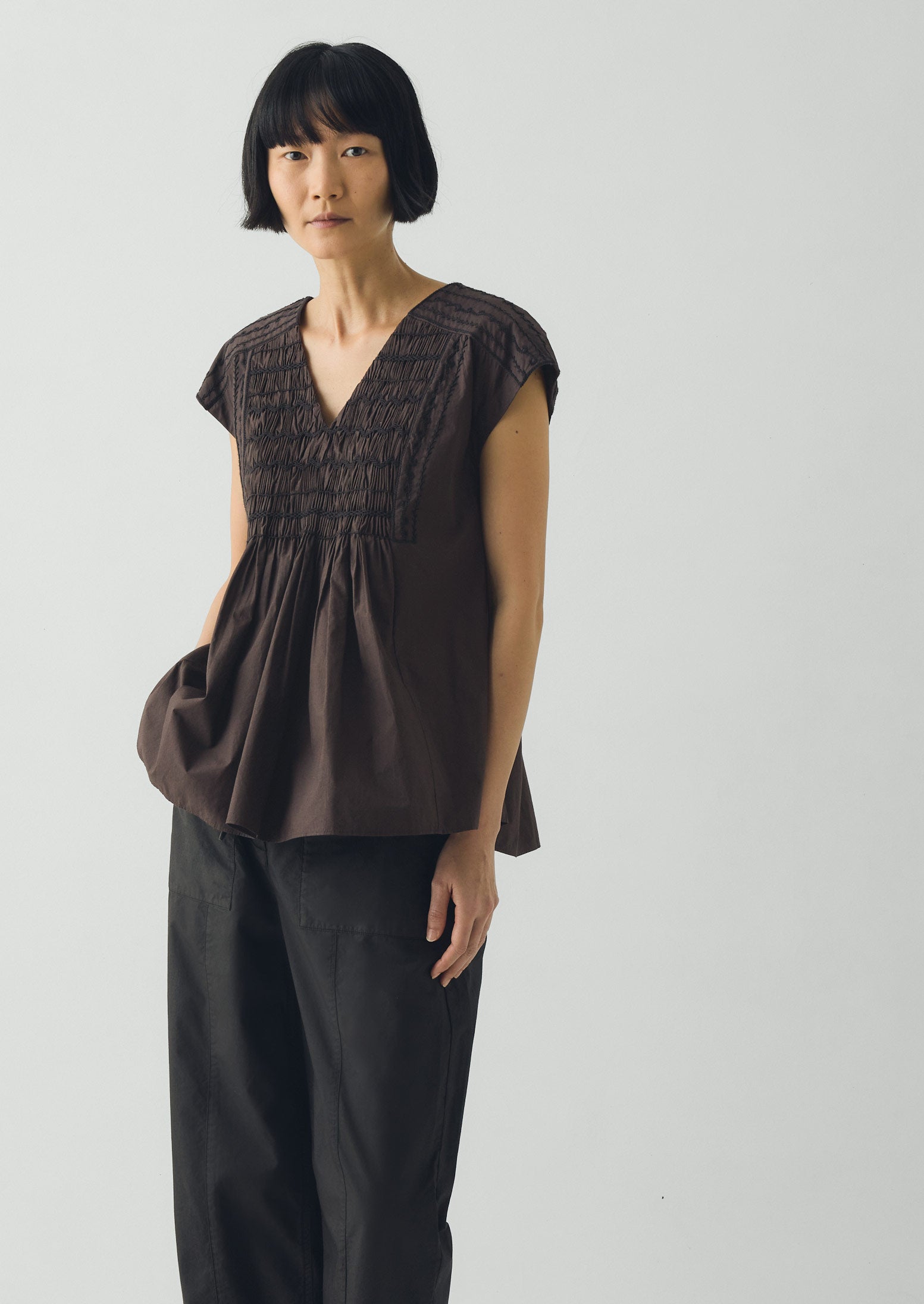Contrast Smocked Cotton Top - Black Walnut