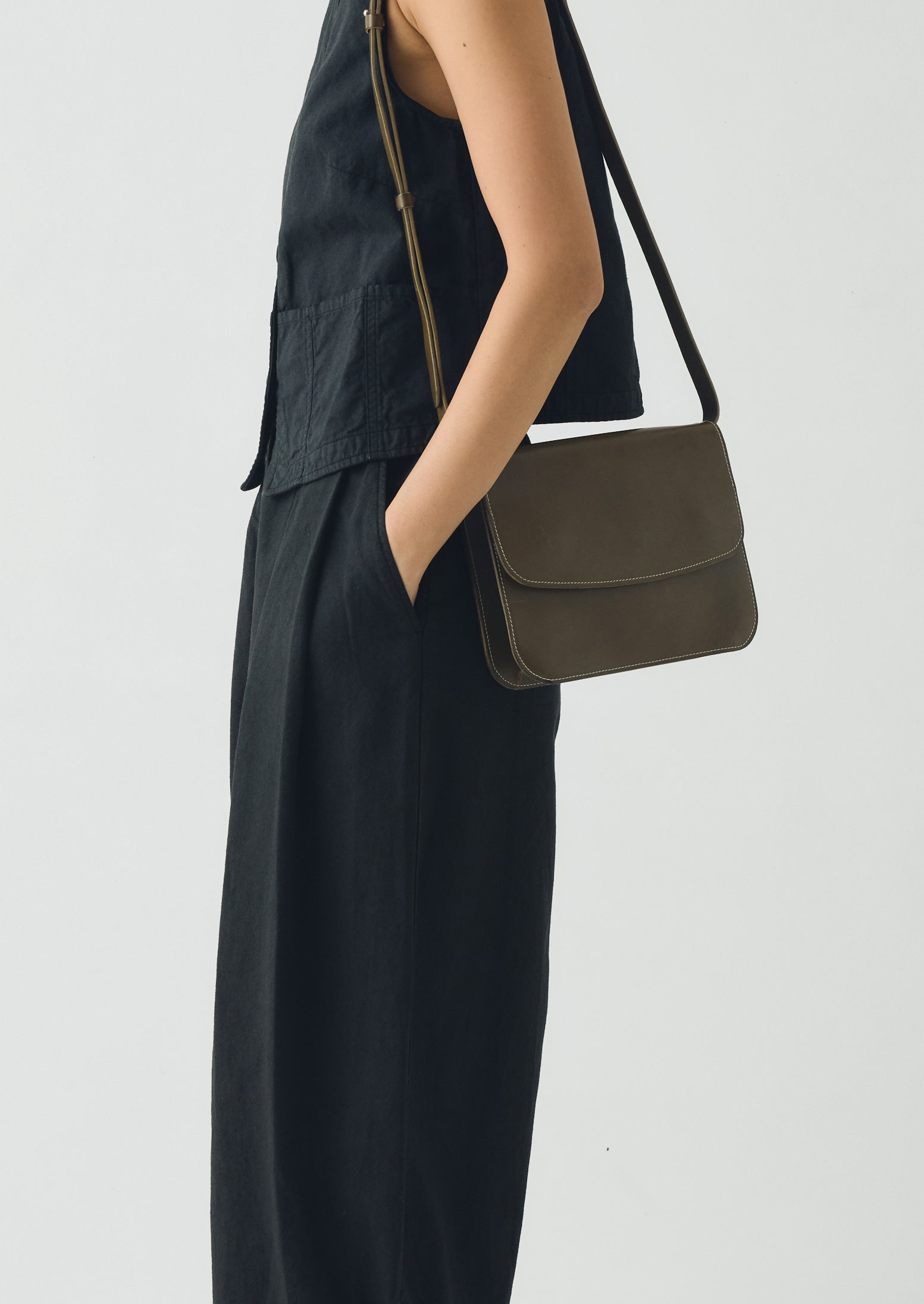 Laperruque Leather Cross Body Bag - Olive