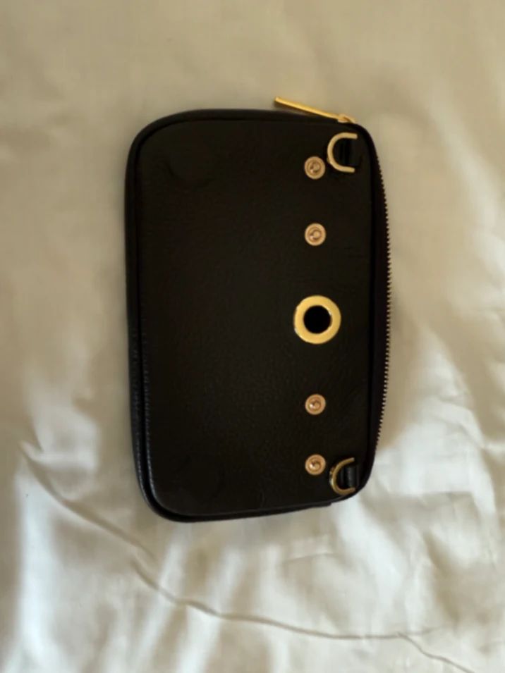 Millie Pouch - Gold / Black