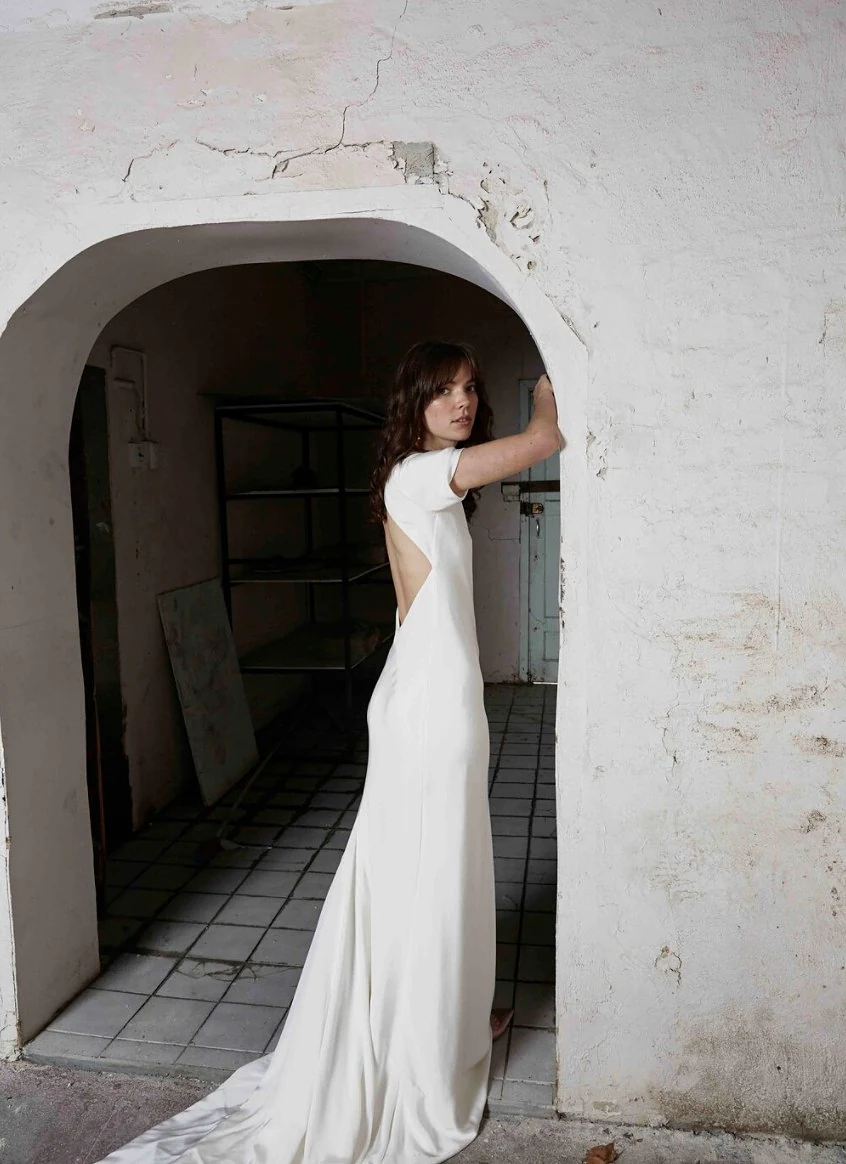 1.6 Natural Gown
