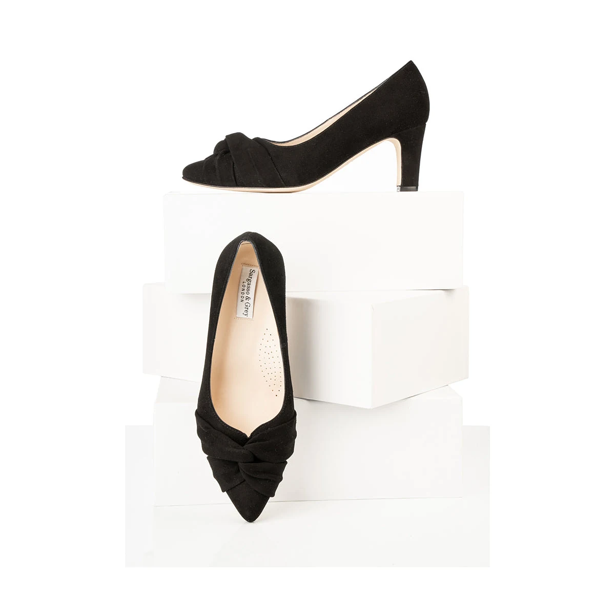 Lola Wide Fit Court Shoe – Black Suede